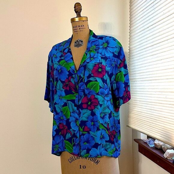 Liz Claiborne Collection Vibrant Floral Short sleeve Button-Up Shirt size 12 - Picture 2 of 10